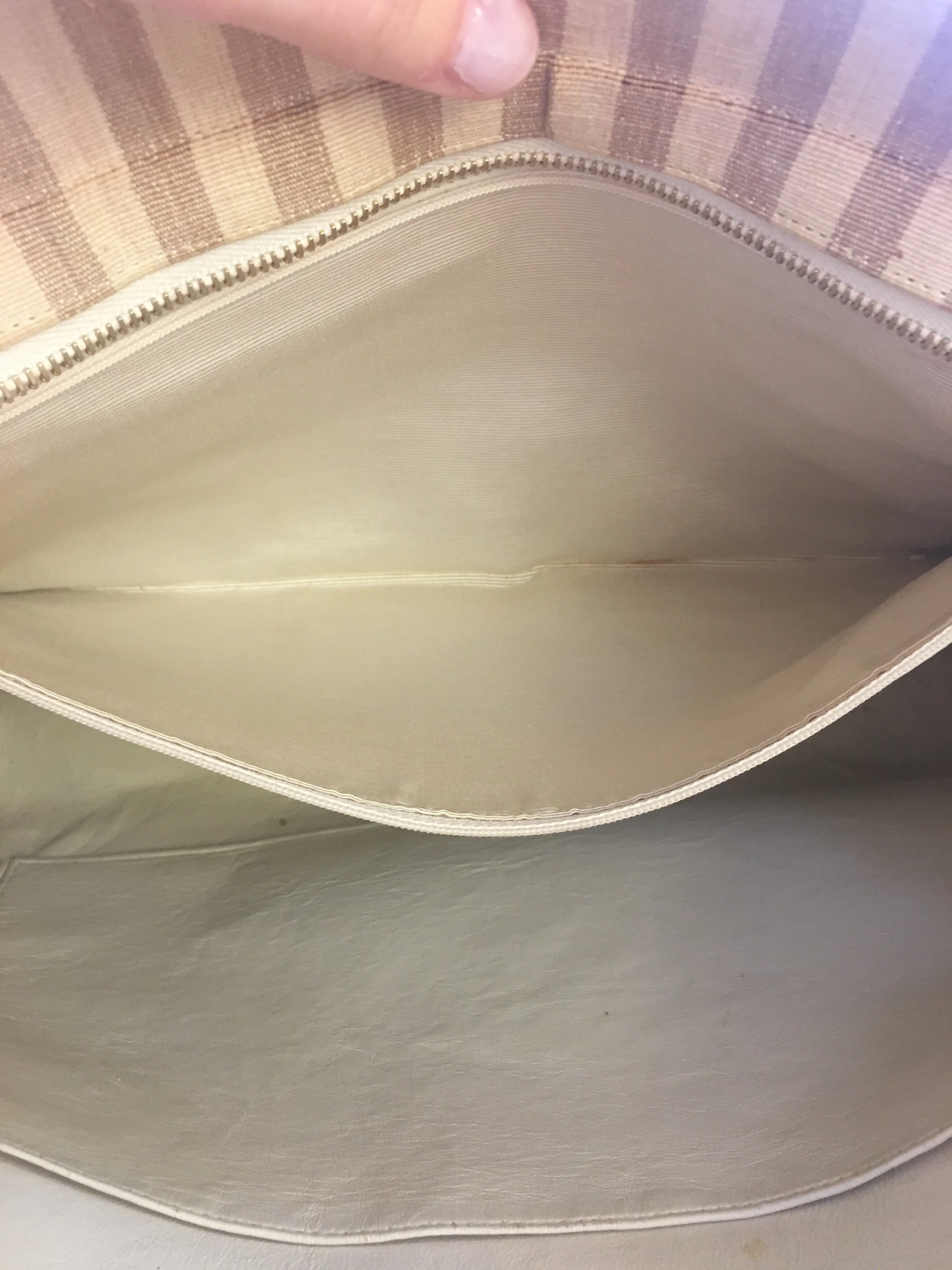 CHANEL Shoulder Bag in Beige Fabric