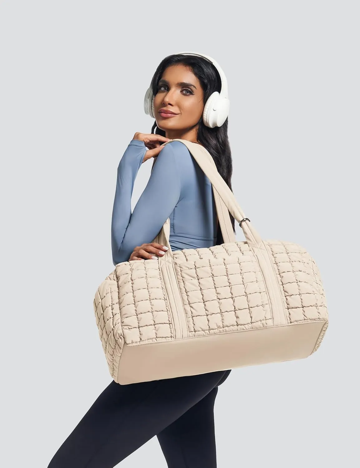 Quilted Travel Duffle Bag for Women Weekender Bag Large Puffer Overnight Bags Soft Puffy Duffel Bag Carry on Gym Bag Lightweight Personal Item Travel Bag for Trips Business Sport Airplane (Beige)