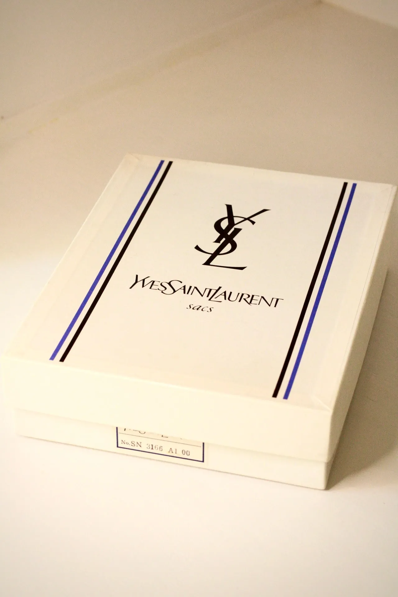 Yves Saint Laurent Vintage Envelope Convertible Crossbody Preowned